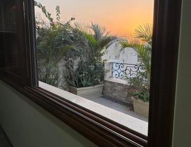 Deluxe Double Room (2 Adults + 1 Child)