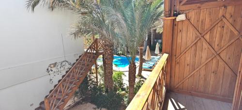 Superior Twin Room Side Pool View