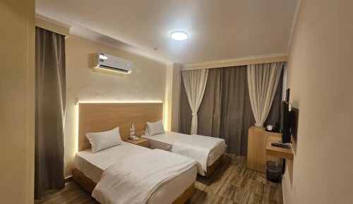 Double or Twin Room with City View