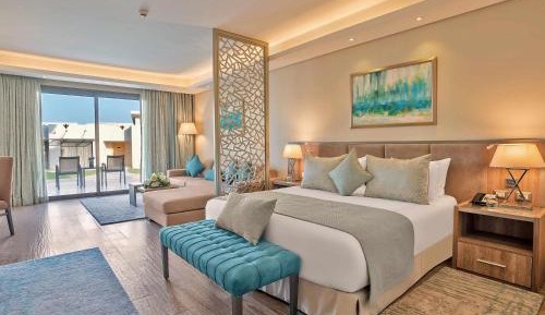 King Suite with Garden View
