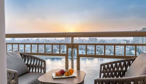 Opera Suite with Two Double Beds and River View - Club Milesime Access