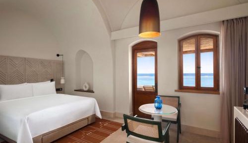Queen Room with Sea View