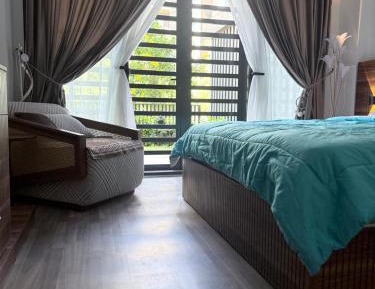 Studio with Garden View