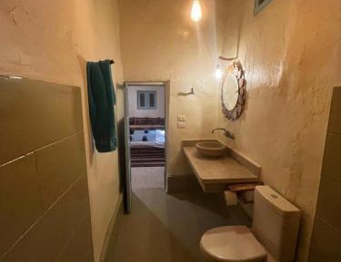 Deluxe Queen Suite