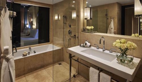 Fairmont Room with City View