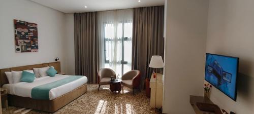 Handicap Double Room with Pool View