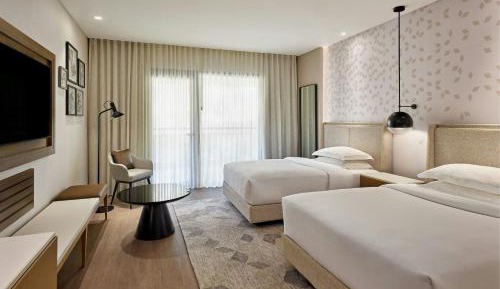 Smart Guest room, 2 Double, City view, Balcony