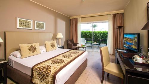 Superior Queen or Twin Bed Garden or Pool View