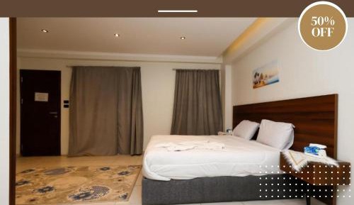 King Room with Mountain View