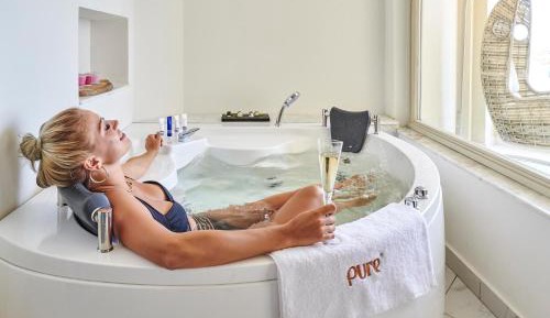 Jacuzzi Suite