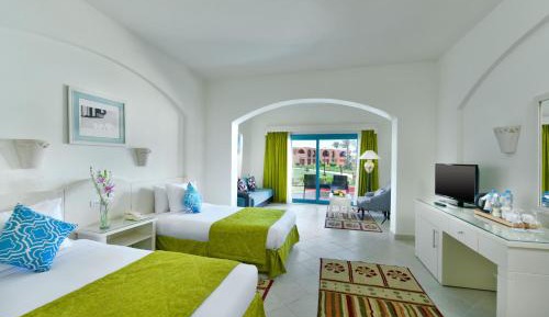 Double or Twin Room with Partial Sea View