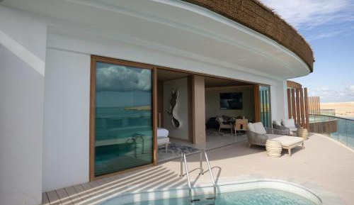 Water Bungalow Suite
