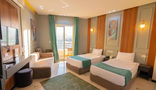 Superior Double or Twin Room with City View