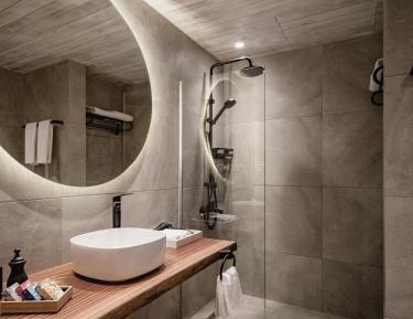 Deluxe Twin Room with Sea View
