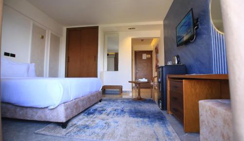 Deluxe King Room