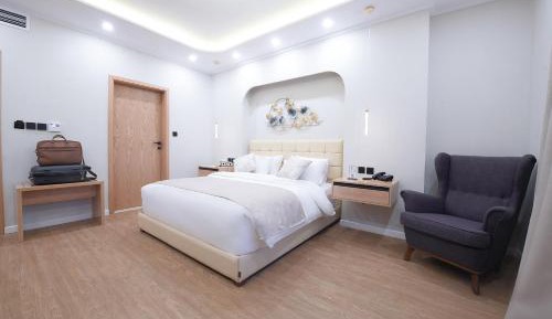 Superior King Room