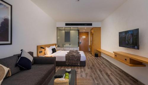 Creek Premium Room With Plunge Pool Lagoon View