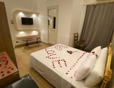 Double or Twin Room with Private Bathroom