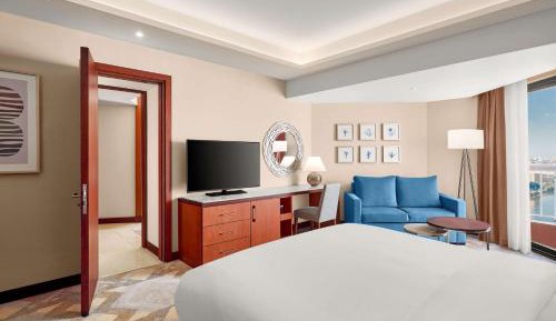 Connecting Family King Room with Nile View