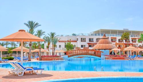 Superior Double or Twin Room with Pool View