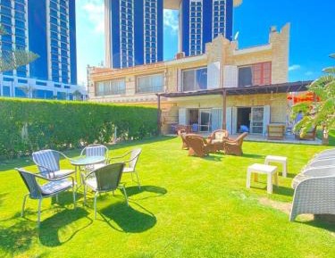 Villa - Beach Front