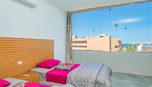 Deluxe Twin Room with Sea View