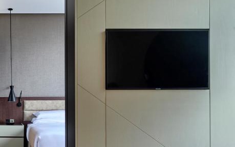 Junior King Suite