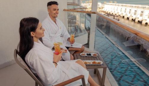 Deluxe Sea View Room