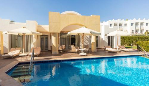 Royal Villa- Posh Club