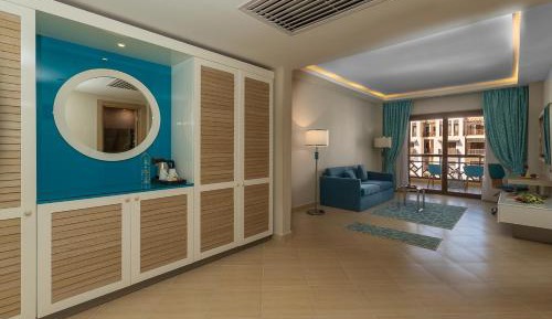 Gravity Suite Sea View