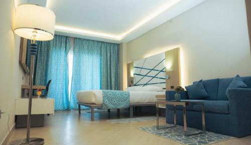 Superior Double Room with Garden and Promenade View