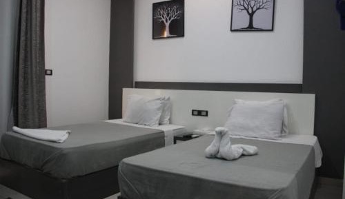Twin Room with Private Bathroom