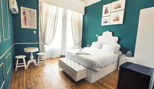 Queen Room with Balcony
