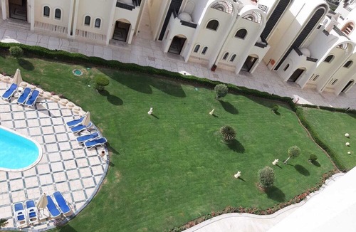 Sahl Hasheeh Apartment | Appartment on the territory beach front hotel