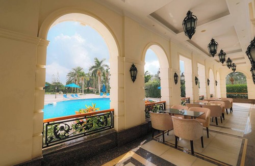 Al-Muntazah Hotel | The Palace Hotel - Adults Only