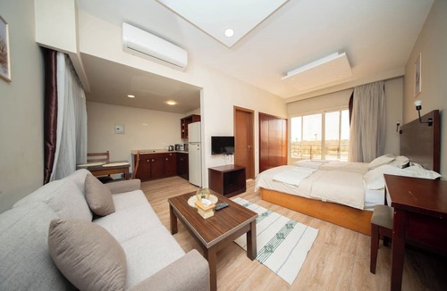 Dream Land House | The Home
