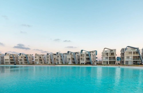 Zawiyat 'Abd al Mun'im Ski Chalet | Lagoon view 3 br garden fouka bay TW2AG