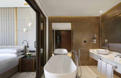 Sheikh Zayed City Hotel | Crowne Plaza West Cairo Arkan by IHG