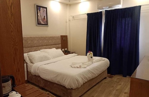 Nasr City Hotel | Jewel Al Nasr Hotel & Apartments