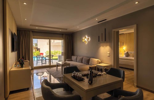 Village Road Resort | SUNRISE Crystal Bay Resort - Grand Select
