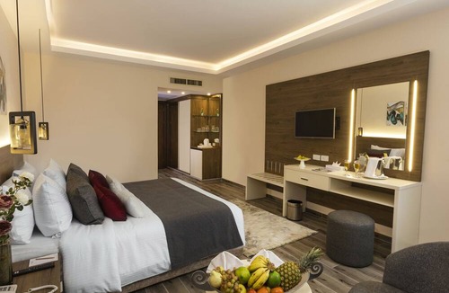 Sharm El Sheikh Hotel | Amwaj Oyoun Resort & Casino