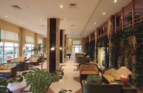 Sheraton Road -Sakkala Hotel | Sea Garden Hotel