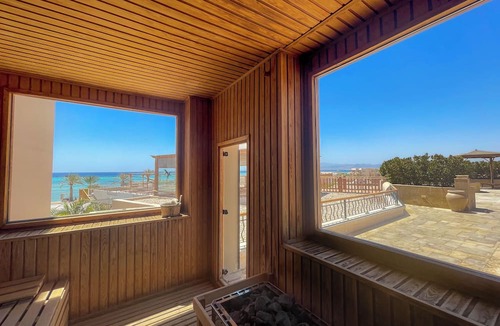 Soma Bay Hotel | The Breakers Diving & Surfing Lodge