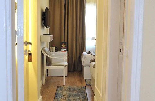 Al Duqqi Hotel | Salma Hotel