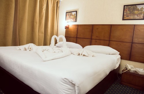 Al Duqqi Hotel | Salma Hotel