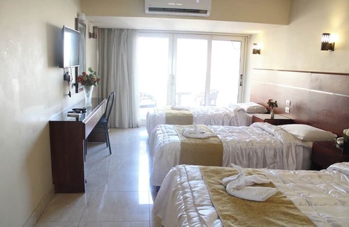 Al Duqqi Hotel | Pharaohs Hotel
