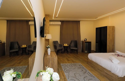 Giza Hotel | Mazaya Pyramids View Inn