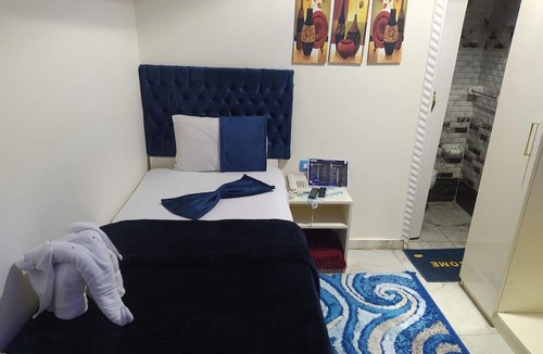 Al Duqqi Hotel | Tiab Masr Hotel