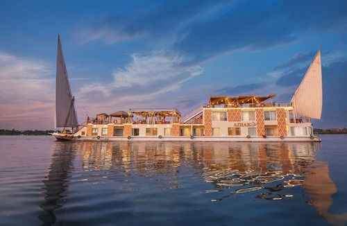 Esna Boat Rental | Azhar Dahabiya Luxury Suites