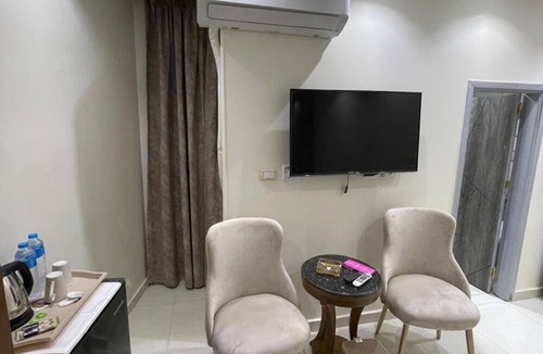Al Haram House | Amadeus familias